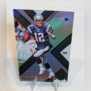 2017 Panini- Donruss Elite Tom Brady Football Trading Card # 64